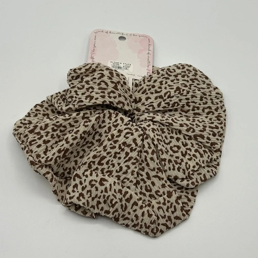 BUNDLE Altar'd State Leopard Amber Stellar Scrunchie Bow Hair Tie Accessory NWT